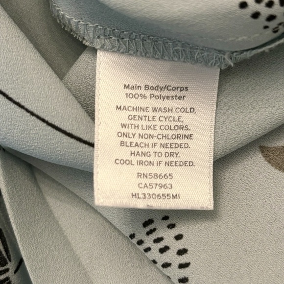 Chelsea28 - Leaf Print Pleat Back Cap Sleeve Pullover Top – Small - Picture 9 of 9